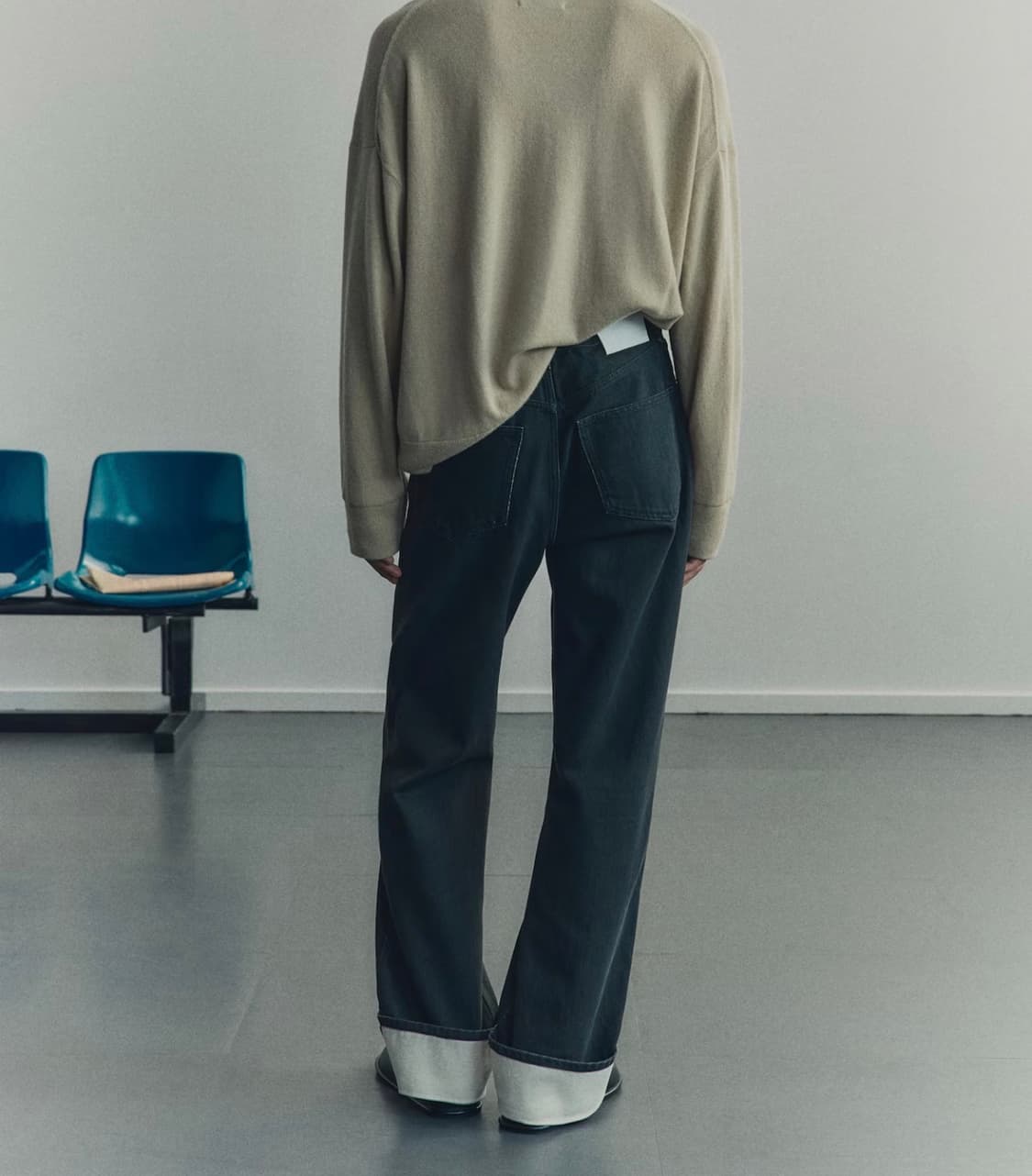 h&m 아뜰리에 프리미엄 셀렉션 스트레이트핏 흑청 데님 34사이즈 상품이미지2