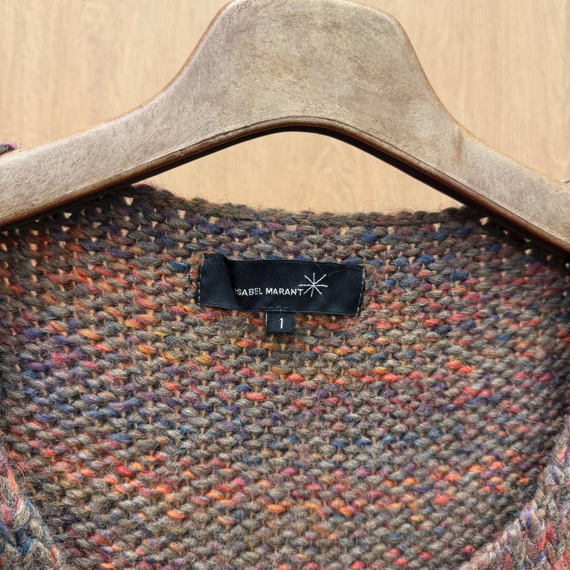 이자벨마랑 스퀘어넥 핸드 니트 멀티 스트라이프 짜임 디테일 레귤러핏 핑크 상품이미지6