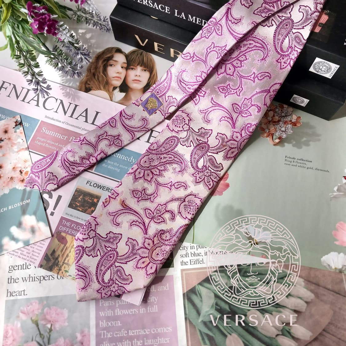 베르사체 넥타이 퍼플 페이즐리 자카드 8.9cm B등급 A19871
 상품이미지1