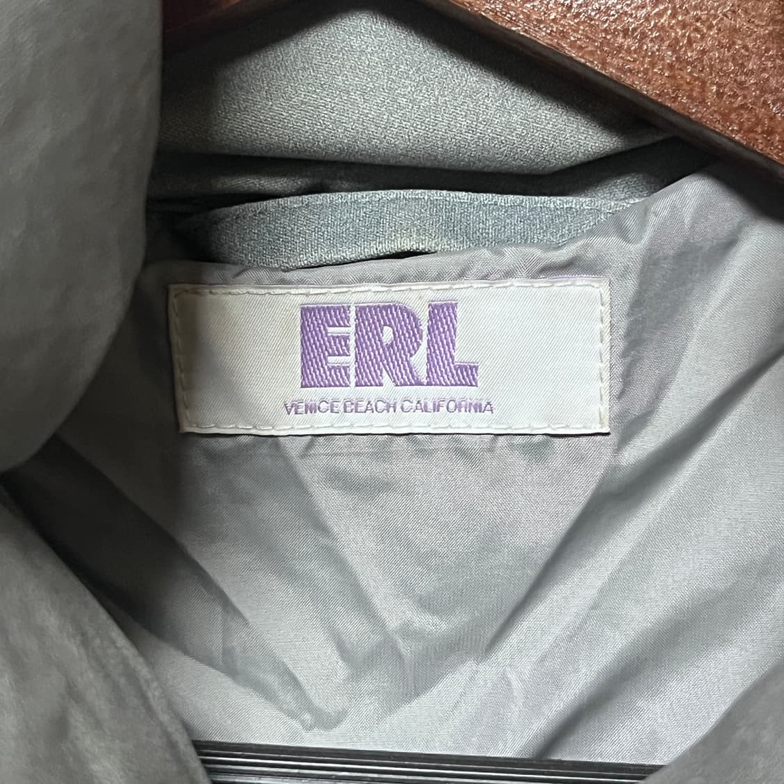 ERL 선셋 패딩 M 상품이미지3