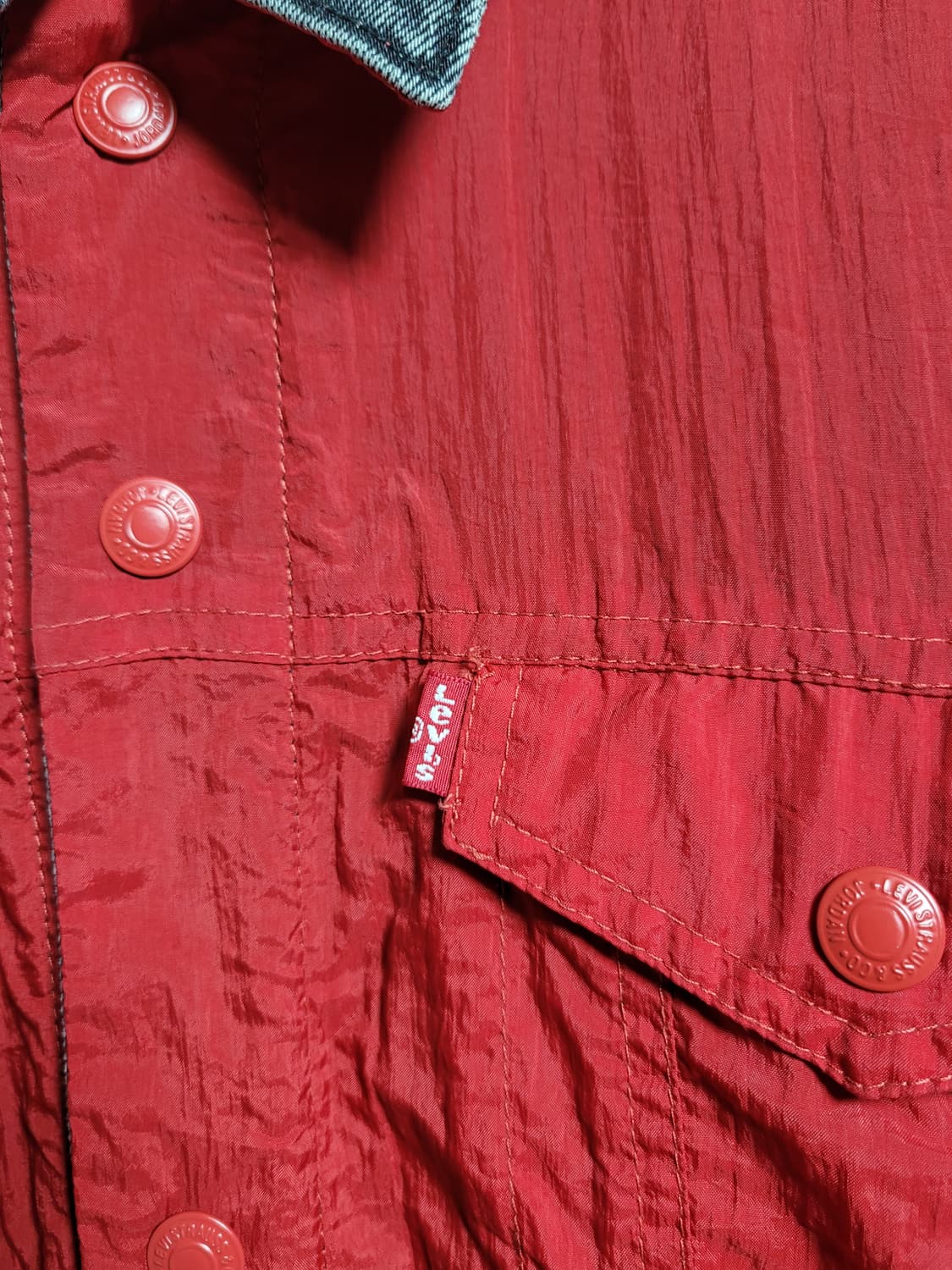 에어 조던 x 리바이스 한정판 리버시블 트러커 자켓 상품이미지4