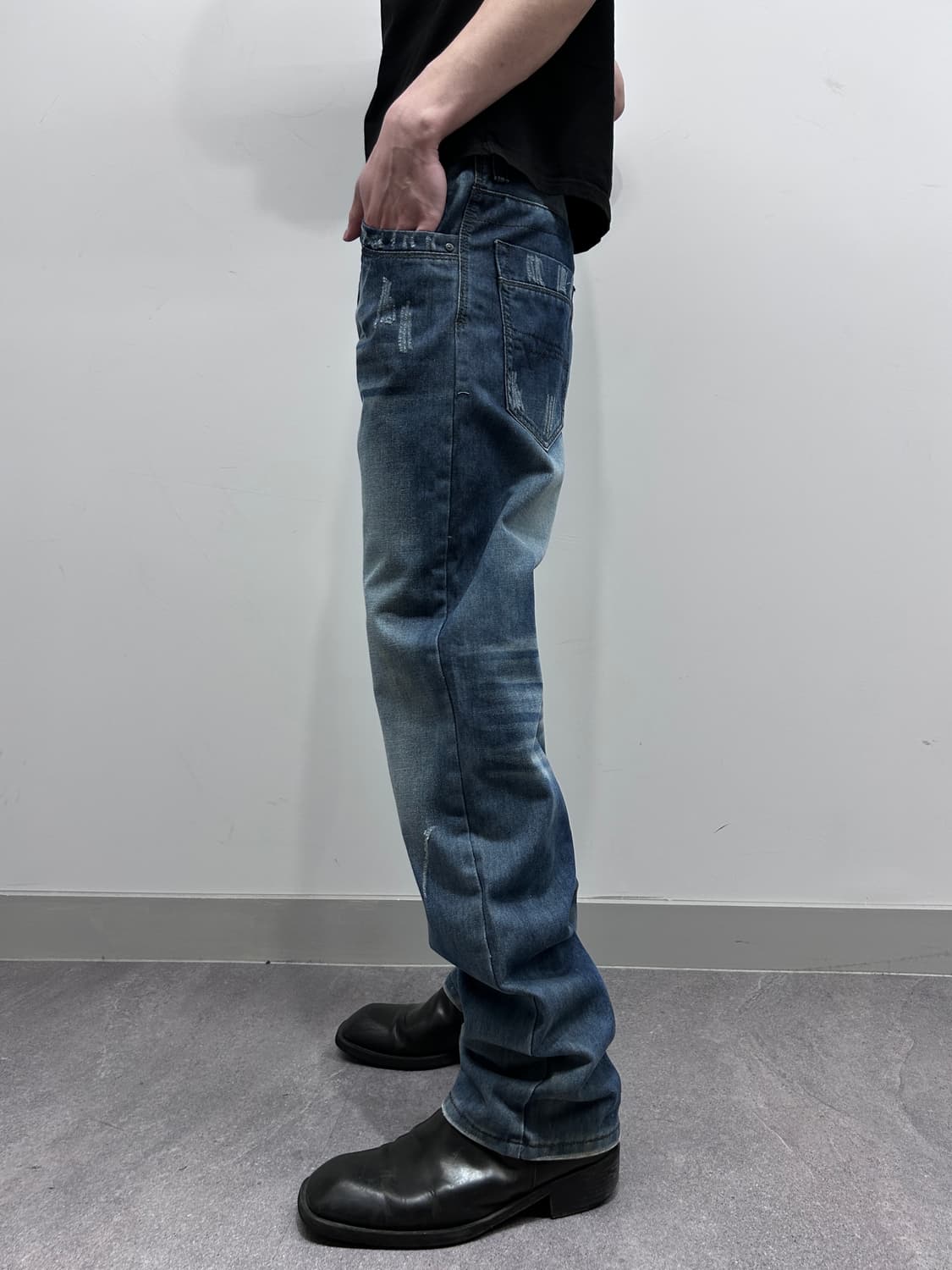 디젤 빈티지 워싱 부츠컷 데님 팬츠 상품이미지2