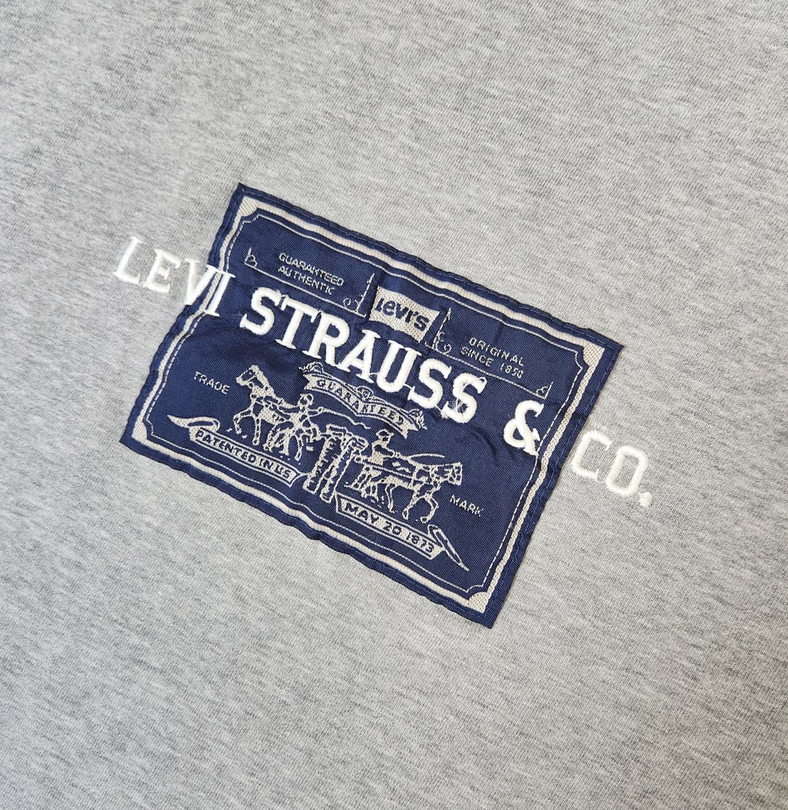 (새상품급) 리바이스 긴팔티 상품이미지2