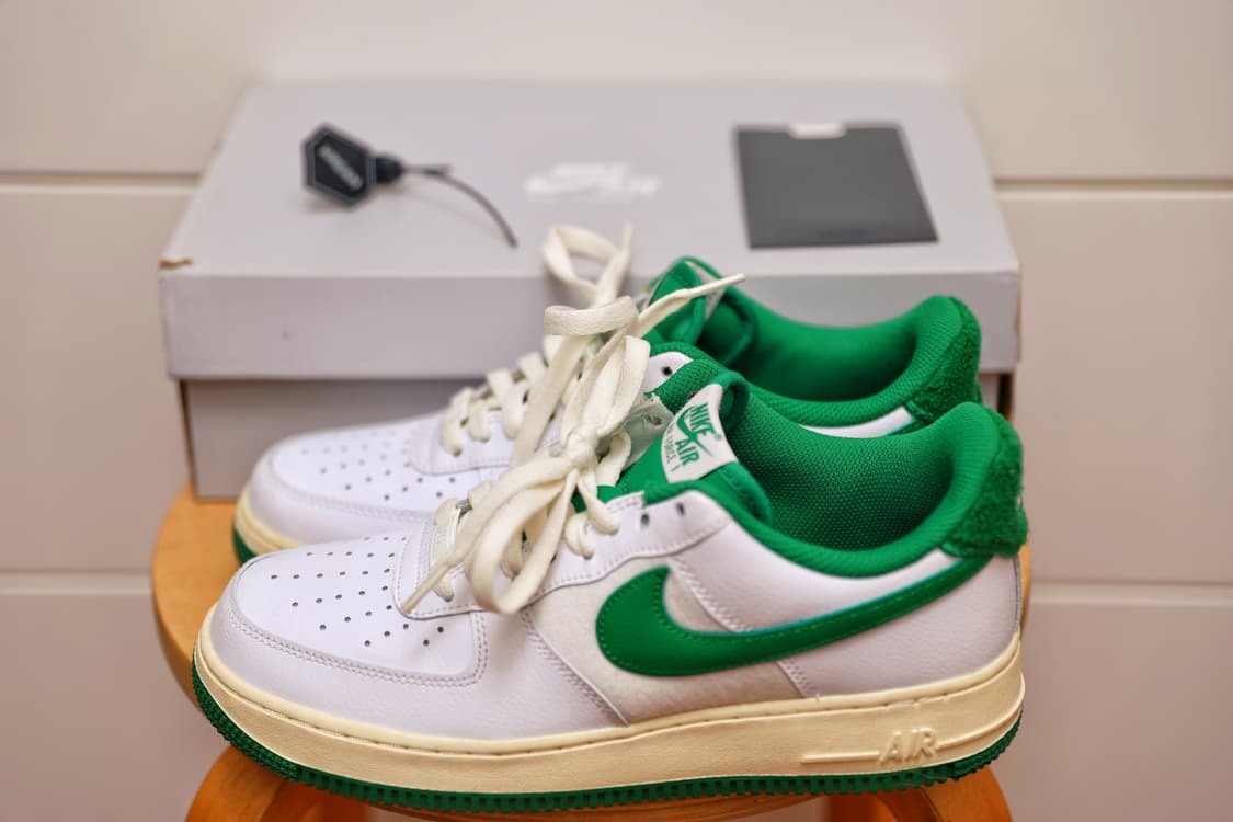 나이키 에어포스 1 '07 LV8 바시티 화이트 파인 그린 상품이미지3