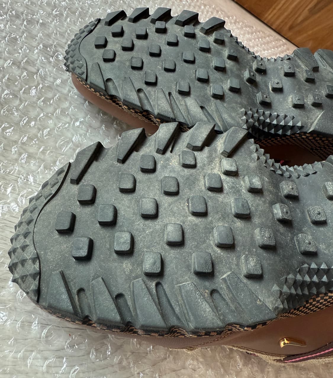 자크뮈스 휴마라 브라운 230 상품이미지6