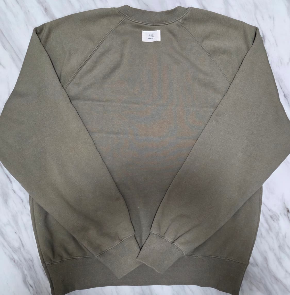 피오갓에센셜 크루넥 사이드지퍼 스웻셔츠 상품이미지2