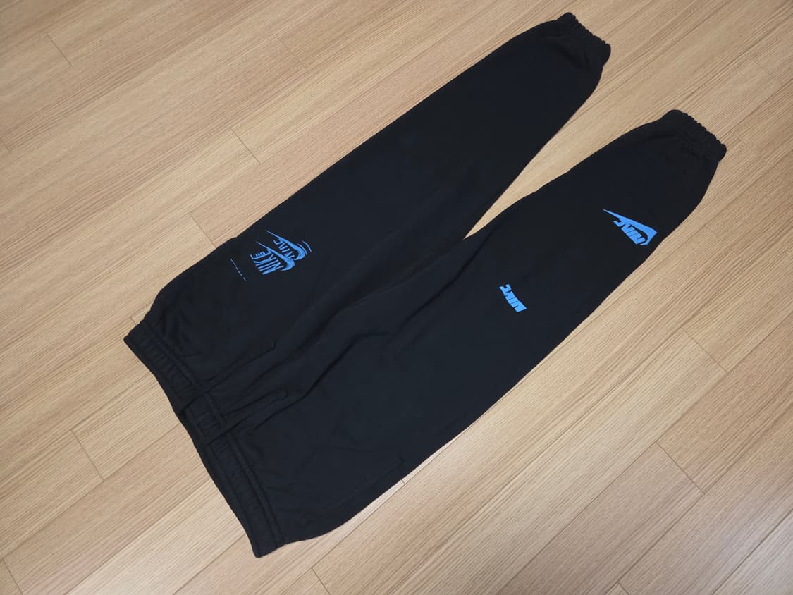 나이키 에센셜 멀티 퓨츄라 플리스 팬츠 상품이미지3