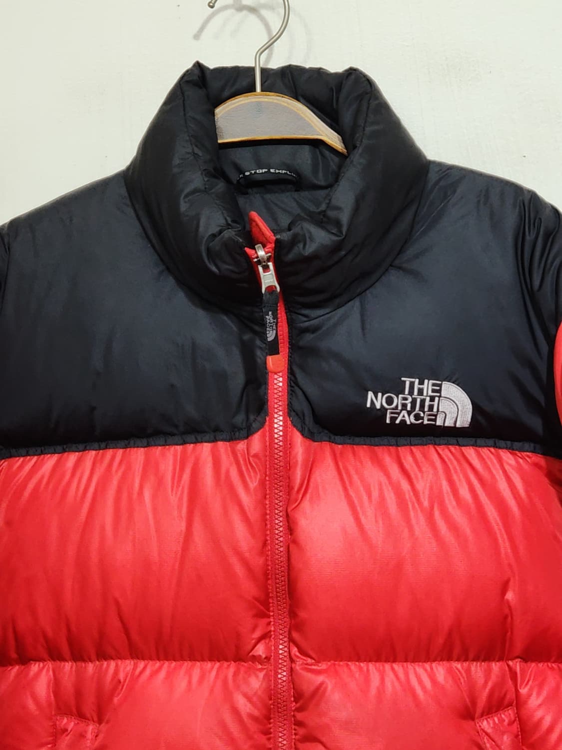 (95) 노스페이스 구스다운 눕시패딩 점퍼 검빨 거위털 700 자켓  상품이미지2