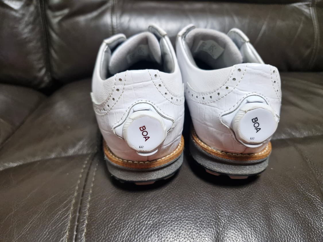 신품급)풋조이 FJ 프리미어윙팁 보아 골프화 245mm 상품이미지3