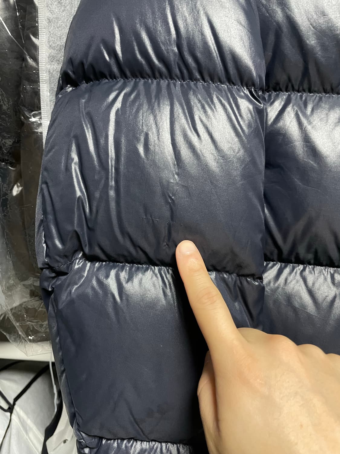 [1사이즈] 몽클레어 에크린스 쇼트 다운 패딩 자켓 네이비 상품이미지10