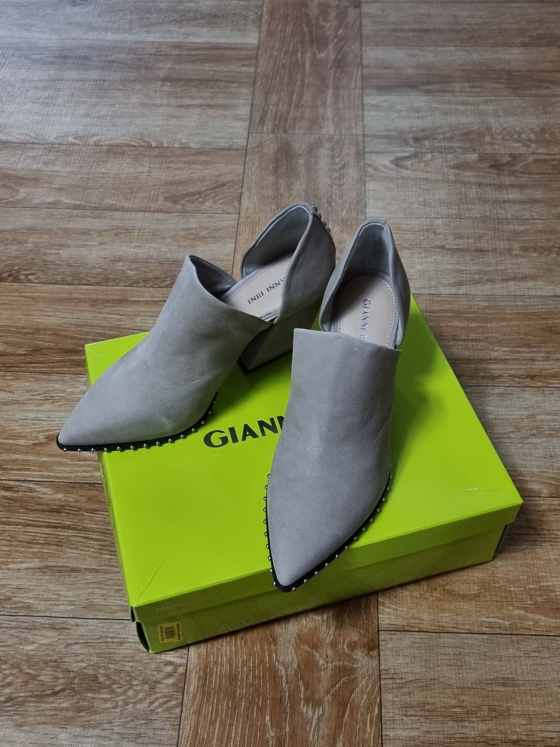 Gianni Bini Suede Western Heel 상품이미지3