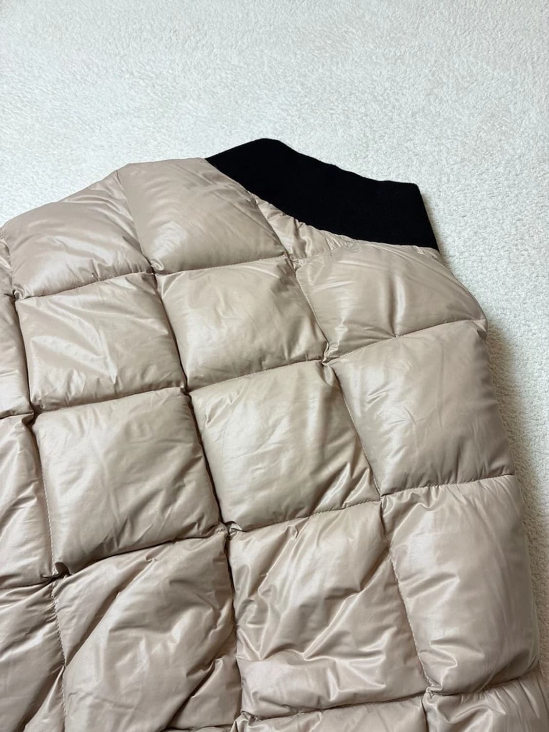 시스템 22FW 구스다운 더글루 패딩 케이프 PN6650 상품이미지4