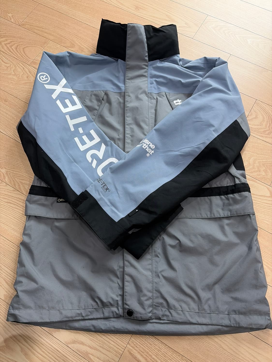 Thisisneverthat 고어텍스 하드쉘 자켓 상품이미지1