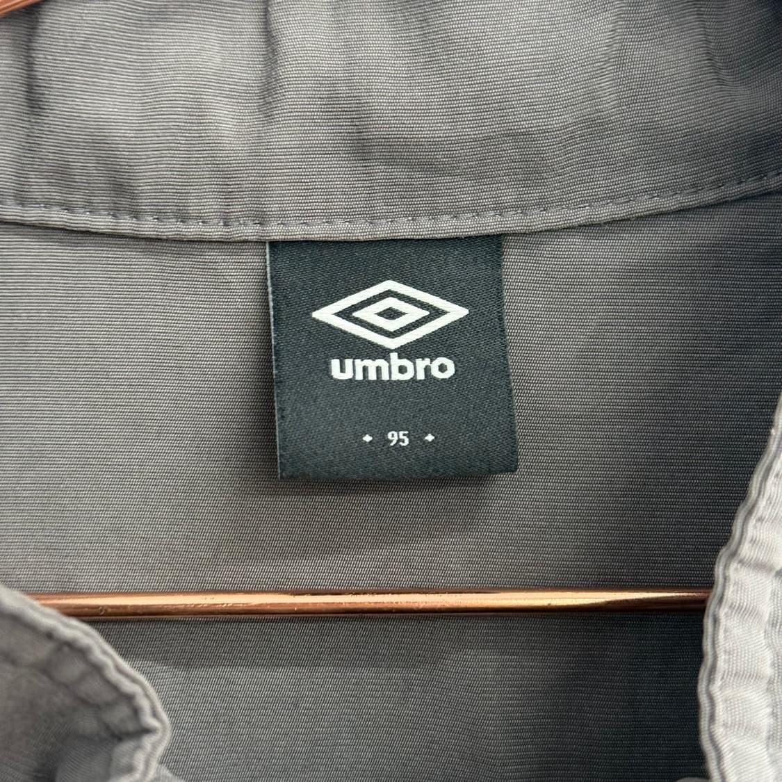 엄브로 하프집업 차콜 아노락 (95) 상품이미지2