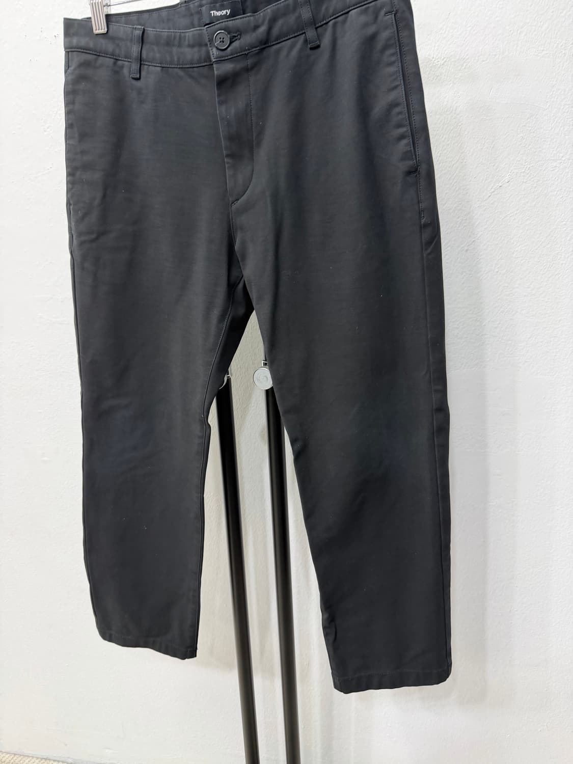 정품) 띠어리 남성 블랙 코튼팬츠 30  상품이미지3