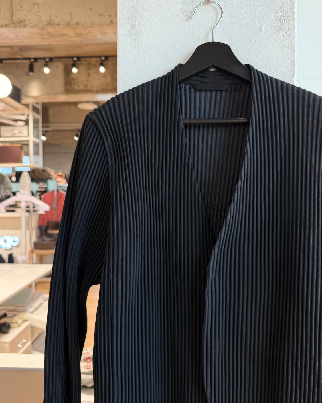 이세이 미야케 옴므 플리세 블랙 카라리스 싱글 자켓  상품이미지4