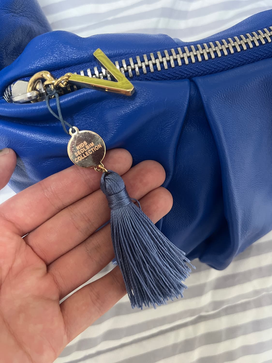 아더에러 x 자라 레더 숄더백 상품이미지10