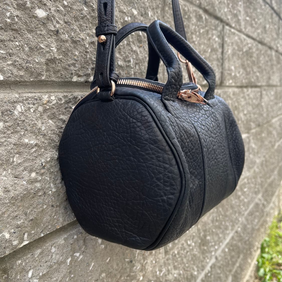 [OS] Alexander Wang 로키 블랙 레더 더플백 상품이미지5