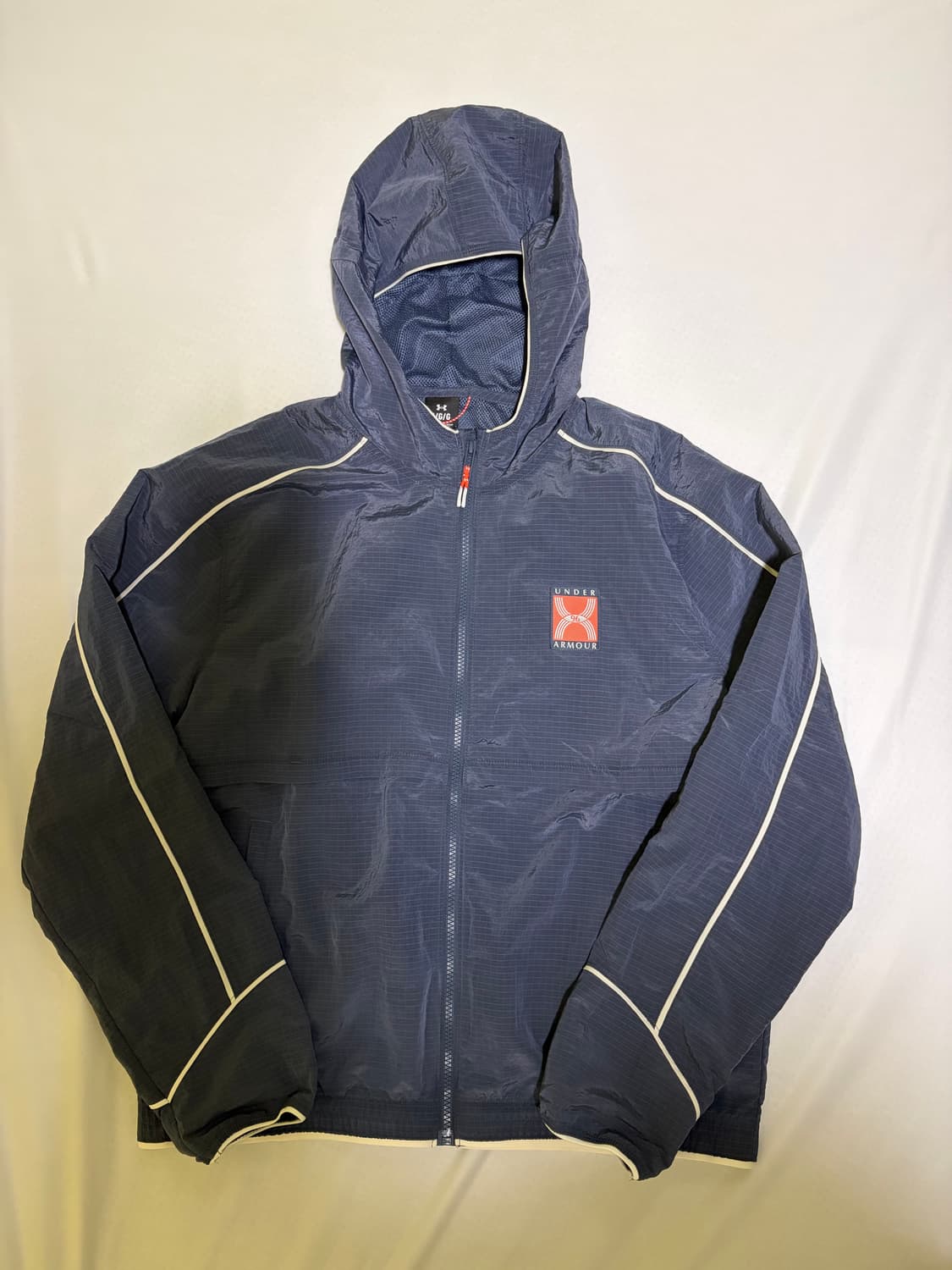 언더아머 UA런 96 바람막이 네이비색 L사이즈 상품이미지1