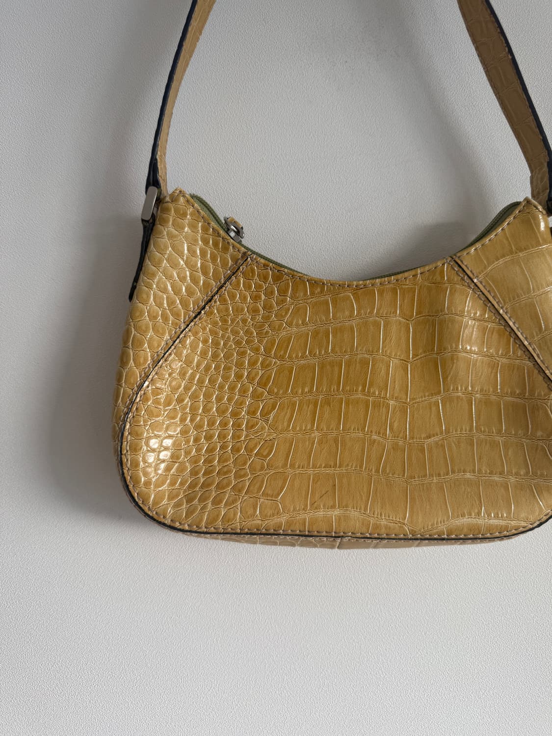 Liz ciaiborne 크로커패턴 숄더백 상품이미지3