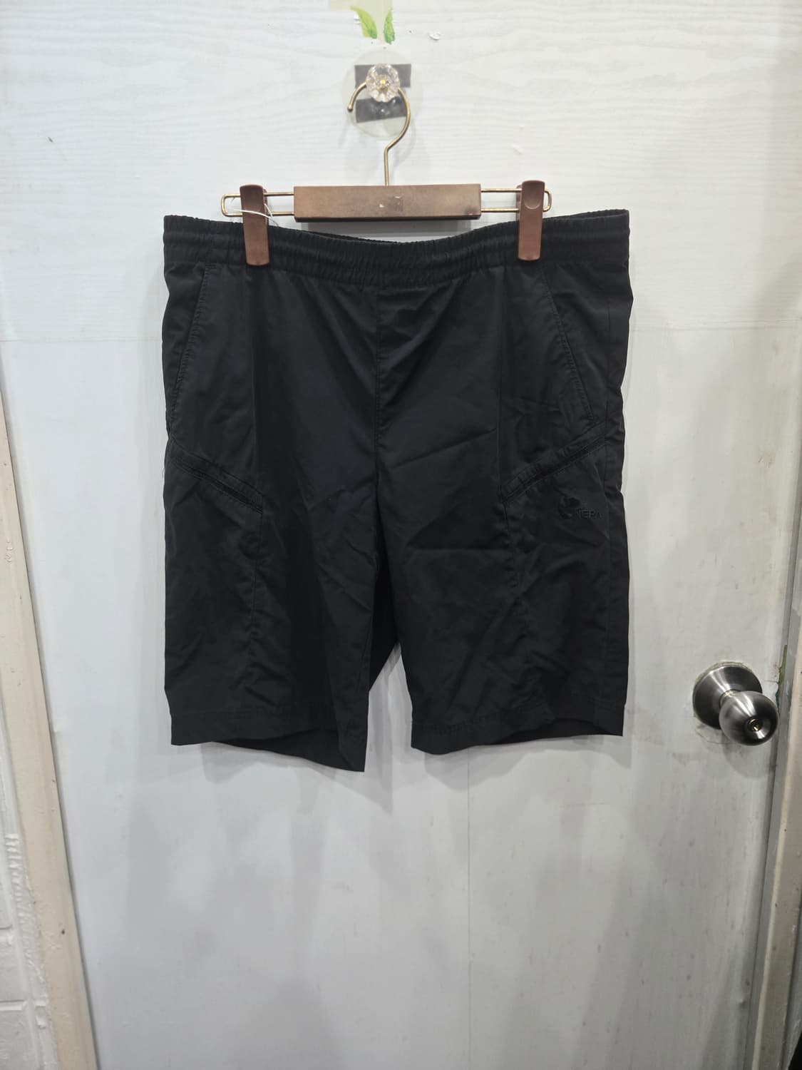 호칭82,US M 사이즈)) NEPA 네파 반바지! 올블랙 색상!~ 상품이미지1