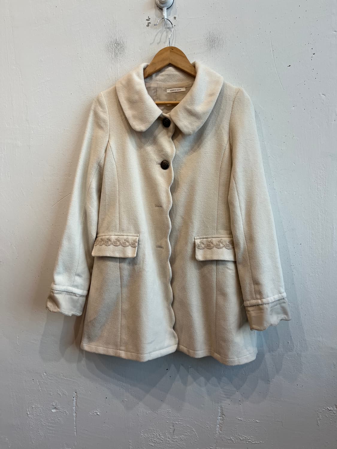 액시즈팜 리본 코트 상품이미지1