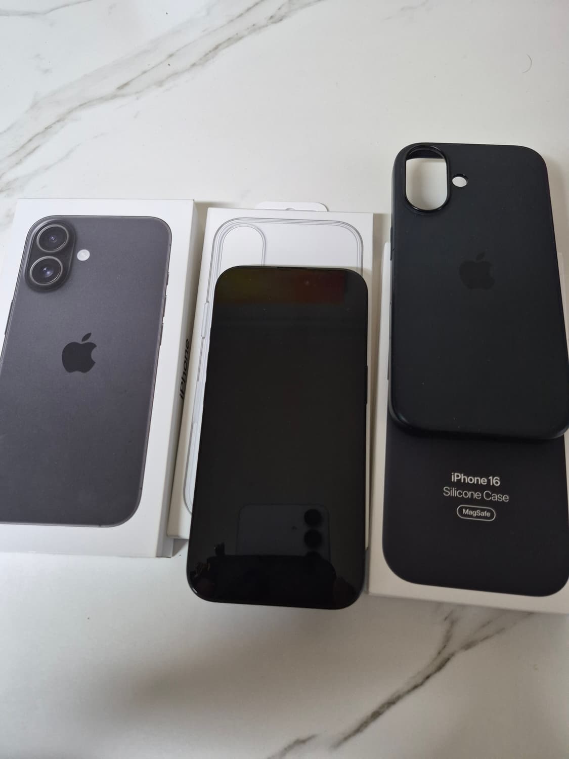 아이폰16 128기가 블랙 + 미개봉 정품 투명케이스 상품이미지1