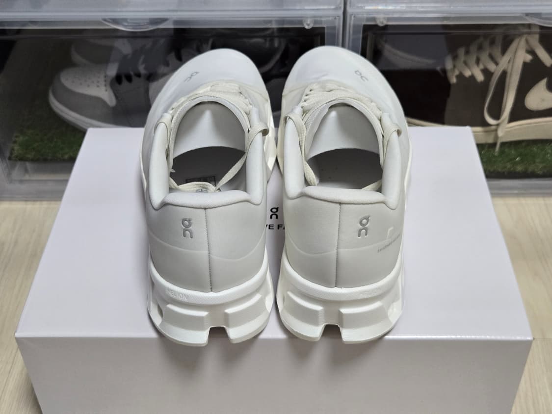 [판매](260)포스트아카이브팩션(파프) X 온 클라우드몬스터 - 화이트 상품이미지5