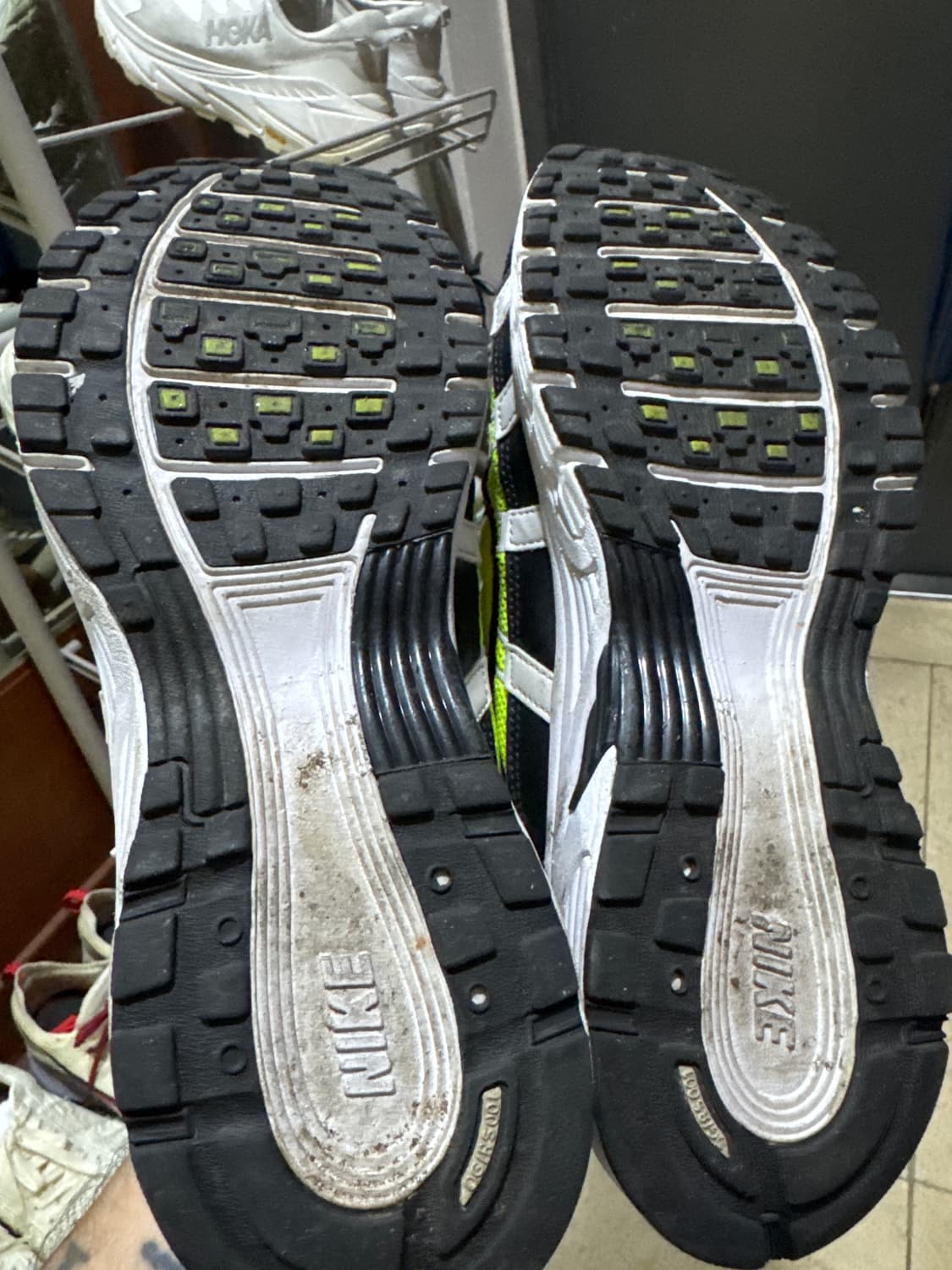 p-6000 CD6404-007 (레몬베놈) 판매합니다. 상품이미지3