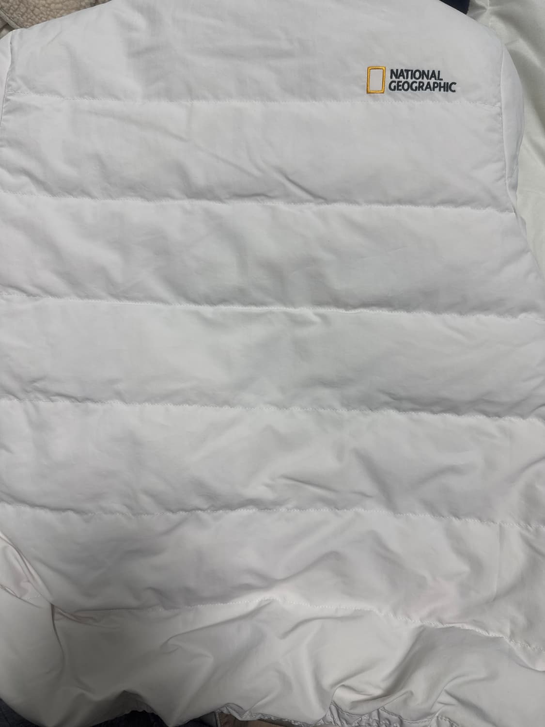 내셔널지오그래픽 경량패딩 xs 상품이미지2