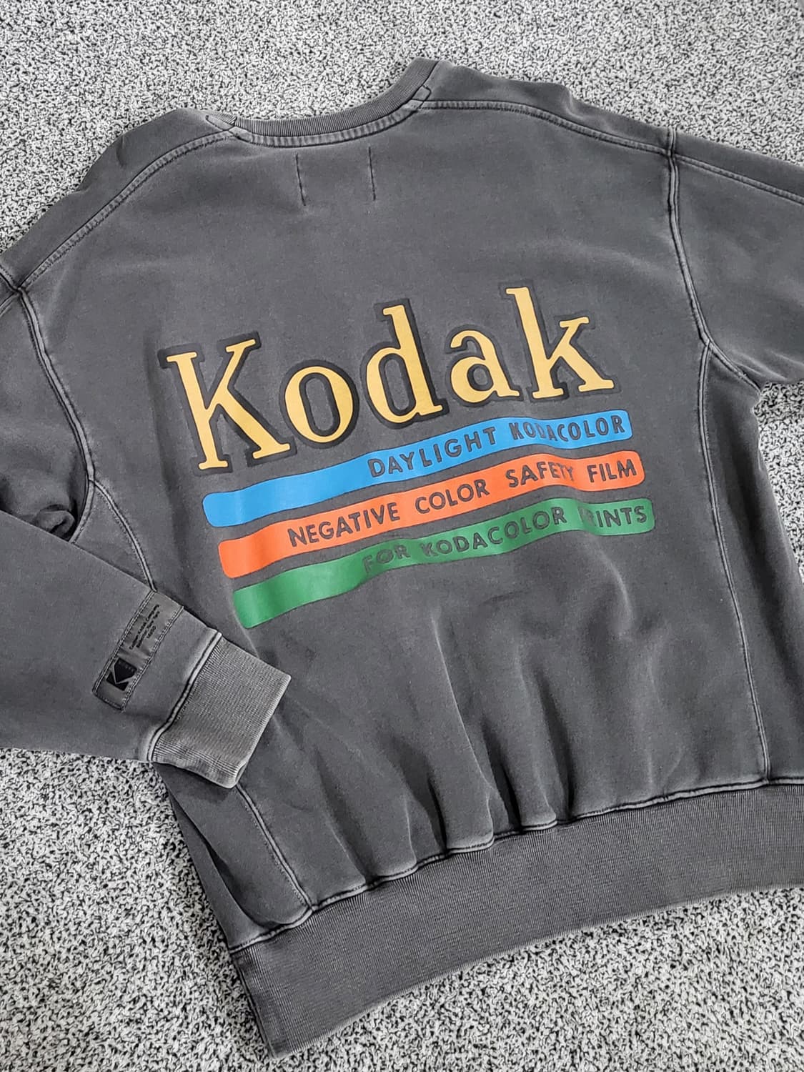 코닥 피그먼트 맨투맨 상품이미지3