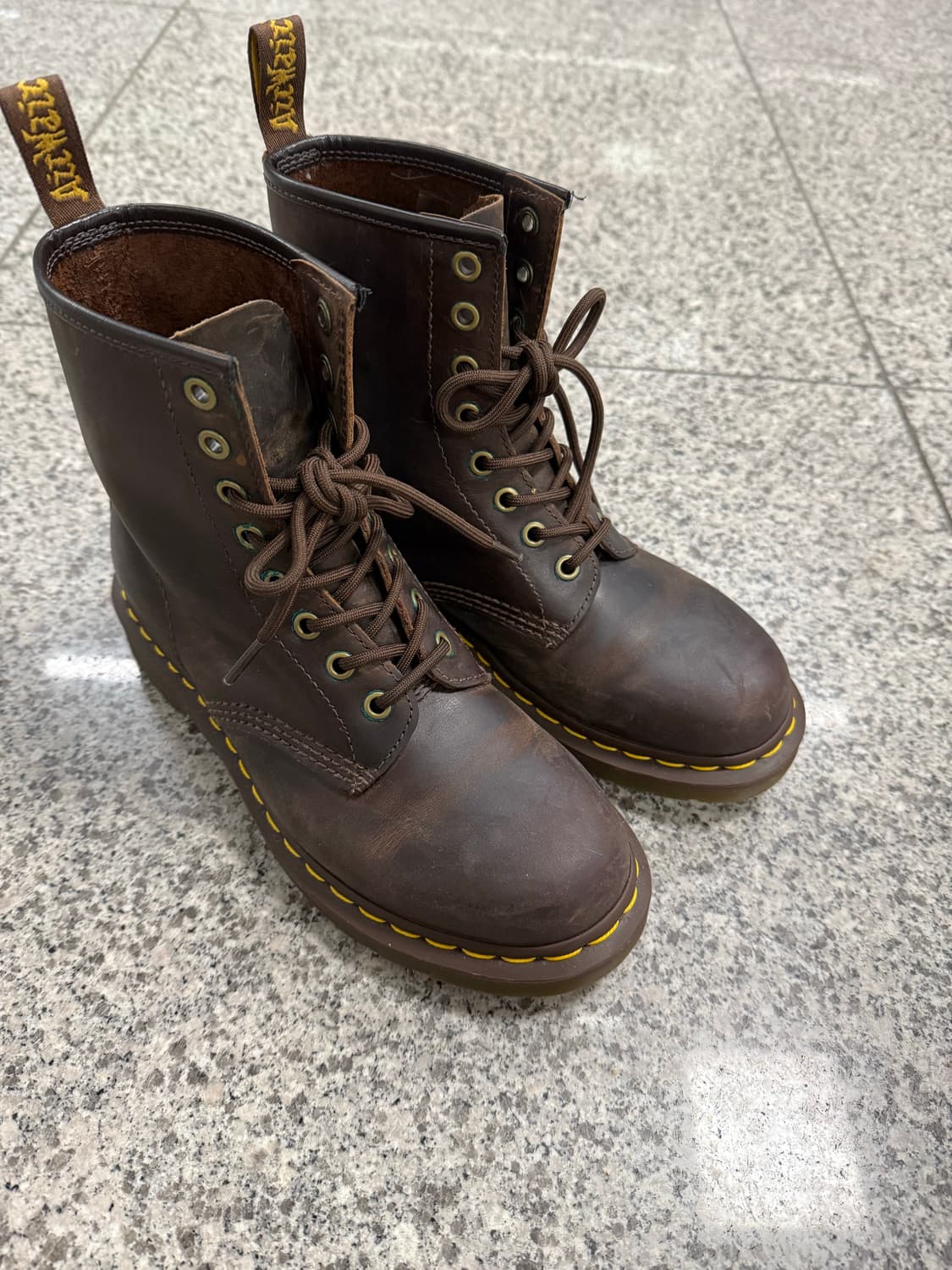 닥터마틴 1460 크레이지호스 240 상품이미지3