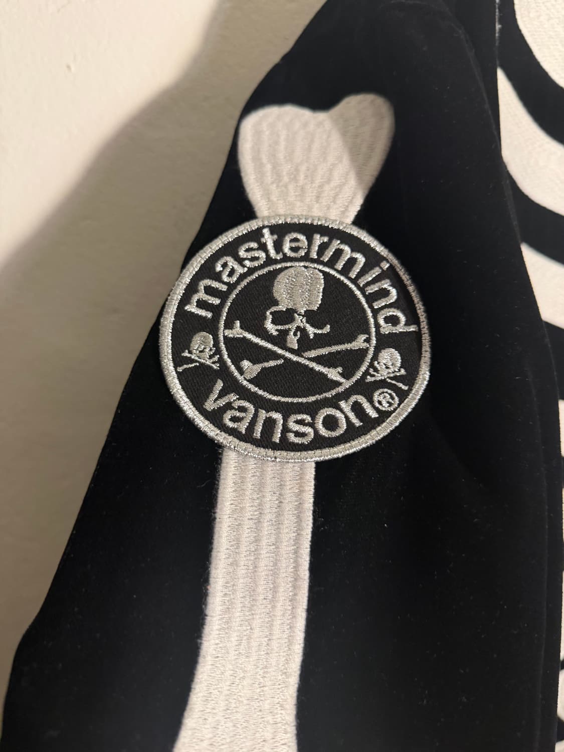 마스터마인드 월드 X 벤슨 벨벳 봄버 XL 상품이미지4