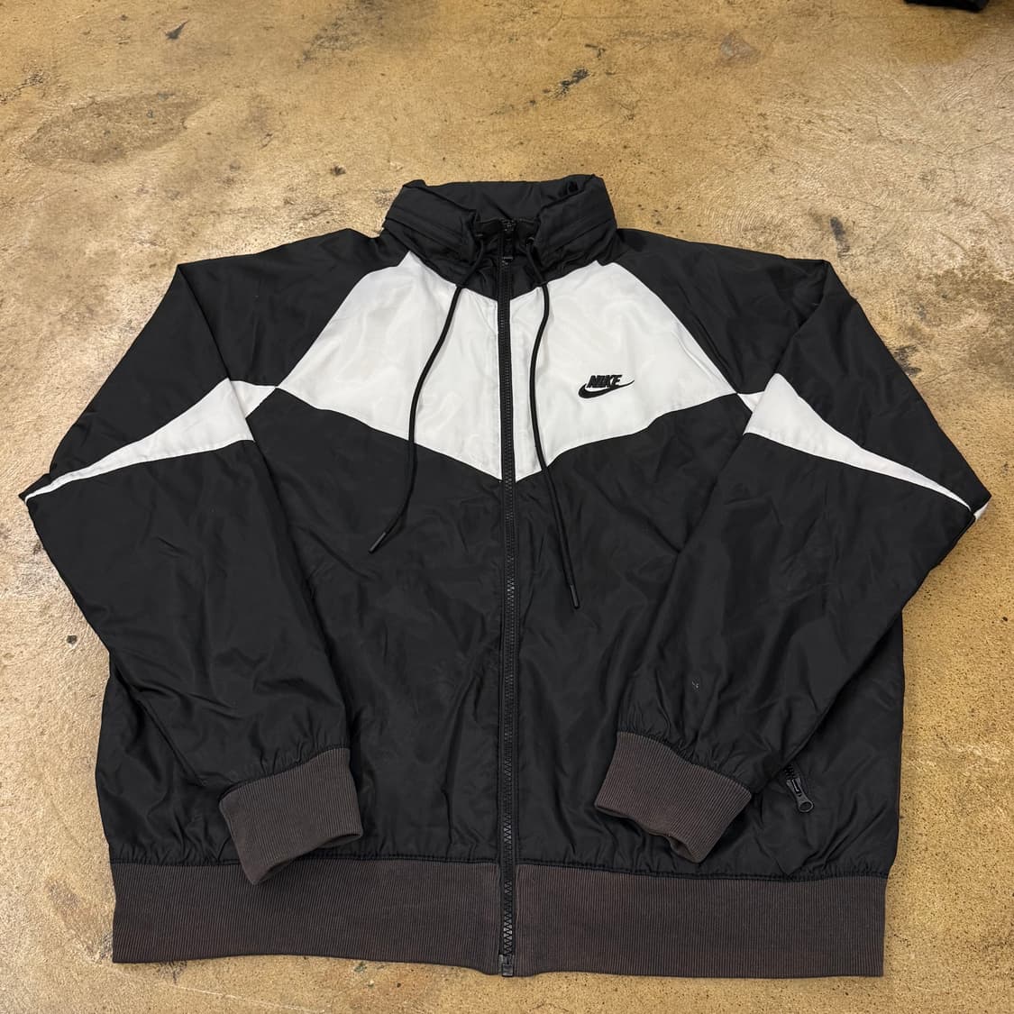 [정품/L] 나이키 바람막이 블랙 화이트 b15 상품이미지2