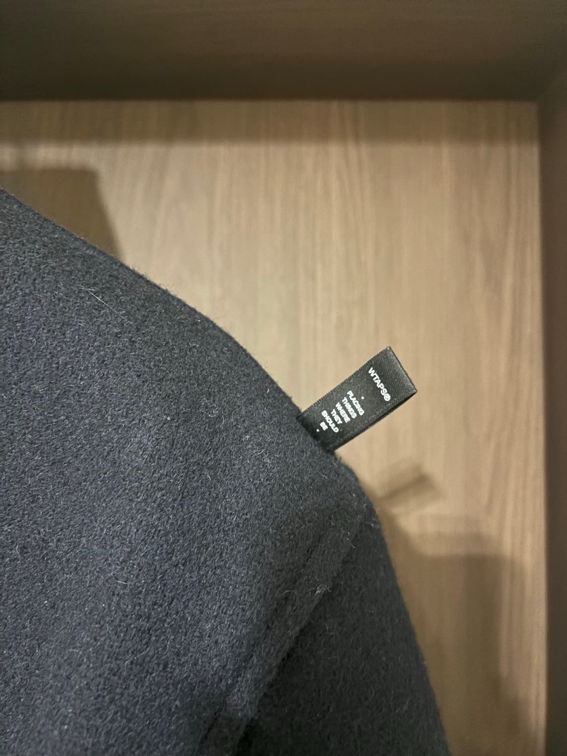 [2, 100~103] 더블탭스 멜튼울 피코트 상품이미지4