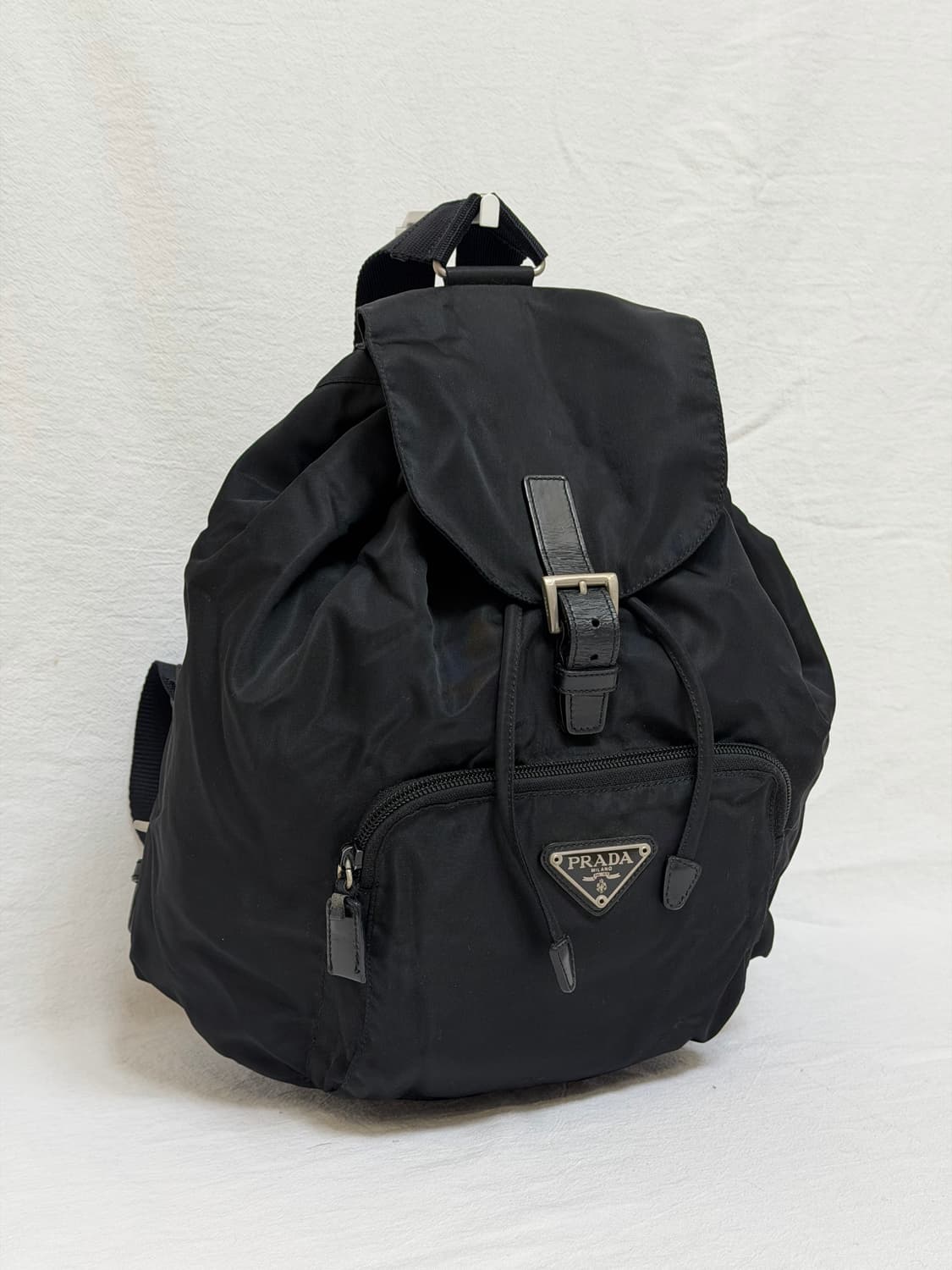 정품 프라다 포코노 나일론 원포켓 백팩 미디움 블랙 상품이미지5
