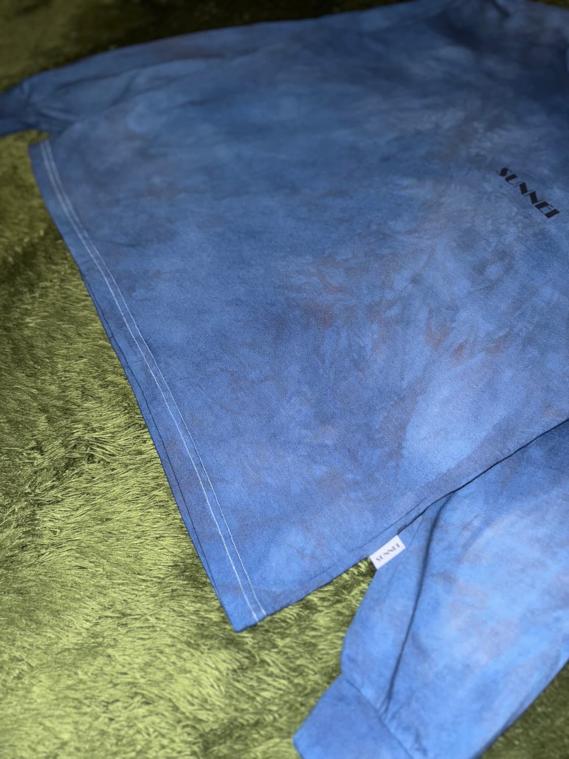 [M] SUNNEI 써네이 핸드 다잉 로고 프린트 롱슬리브 인디고 상품이미지5