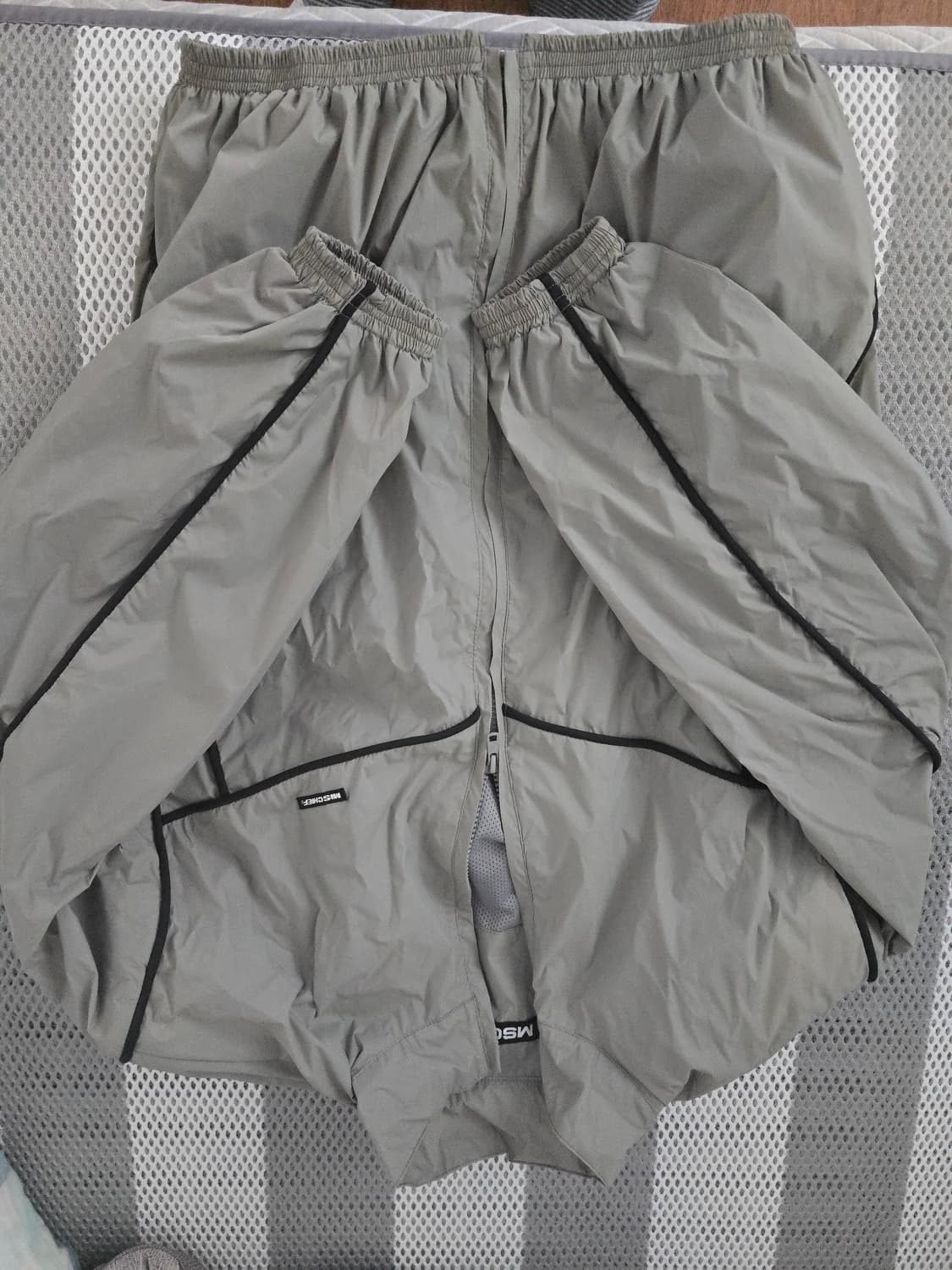 미스치프 윈드브레이커 바람막이 그레이 L 새상품컨디션 상품이미지1