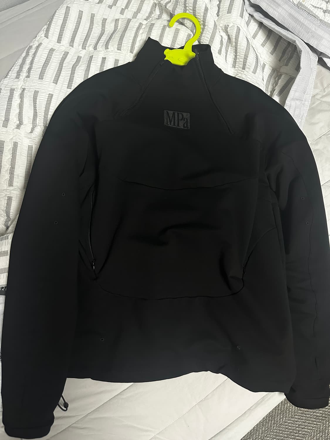플라스틱 프로덕트 mpa soft-shell half zip 상품이미지1