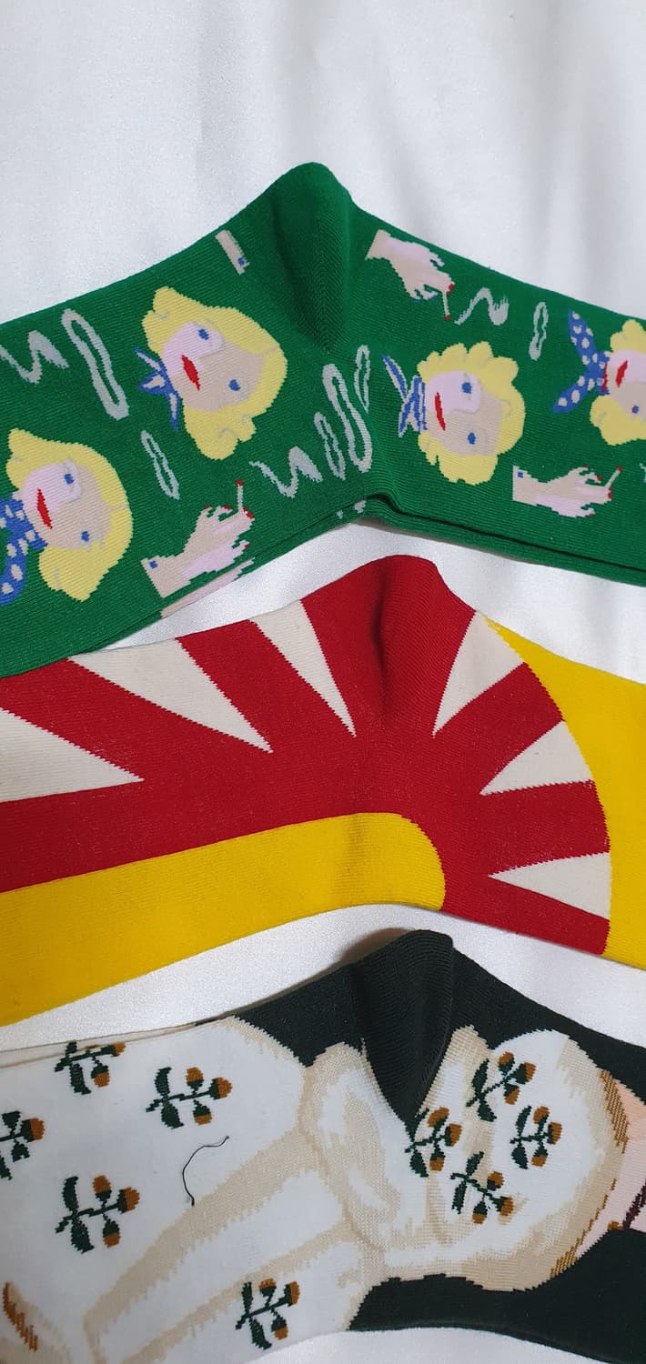 그린 옐로우 레드 블루 인물화 소녀 Bonne Maison 본메종 양말 상품이미지3