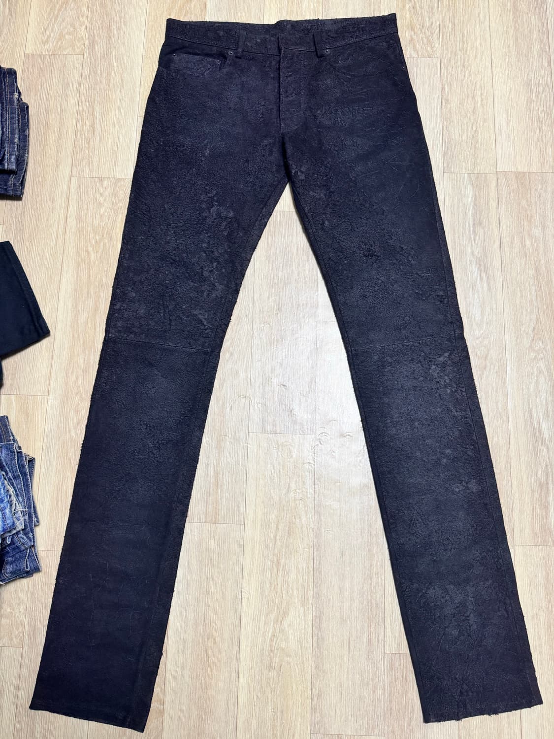 디올옴므 03 러스터 디스트로이드 레더 팬츠 상품이미지1