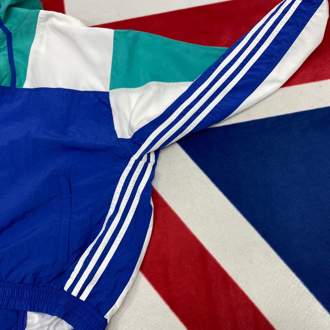 아디다스 올드스쿨 바람막이  상품이미지5