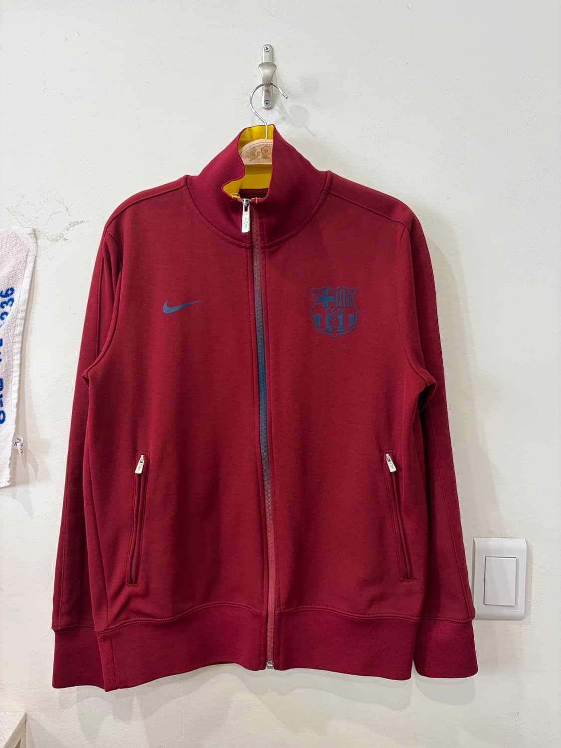 69. 나이키 바르셀로나 버건디 져지 트랙탑 상품이미지1
