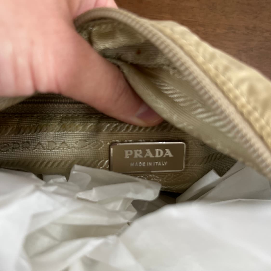 프라다 나일론 크로스백 상품이미지7