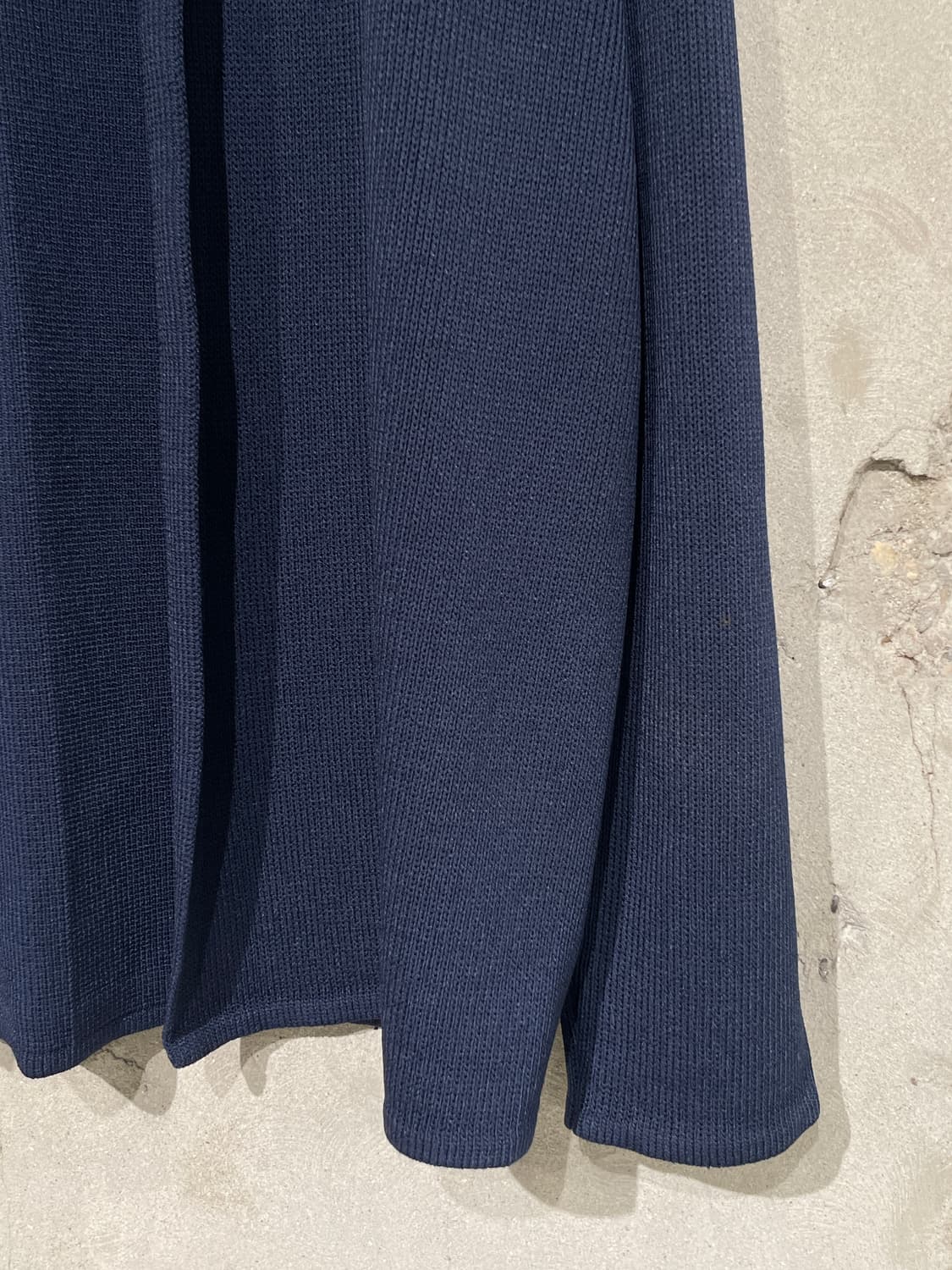 j.w.앤더슨 네이비 논 버튼 니트 가디건 상품이미지5