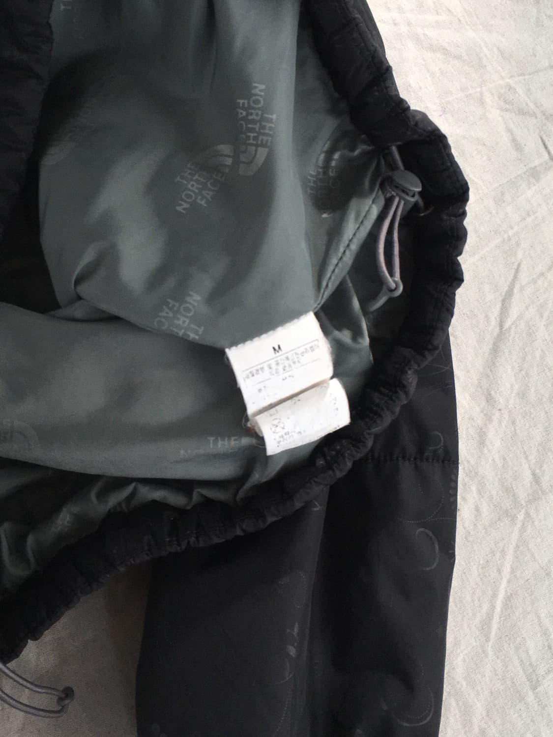 노스페이스 가슴로고 패턴패딩 상품이미지5