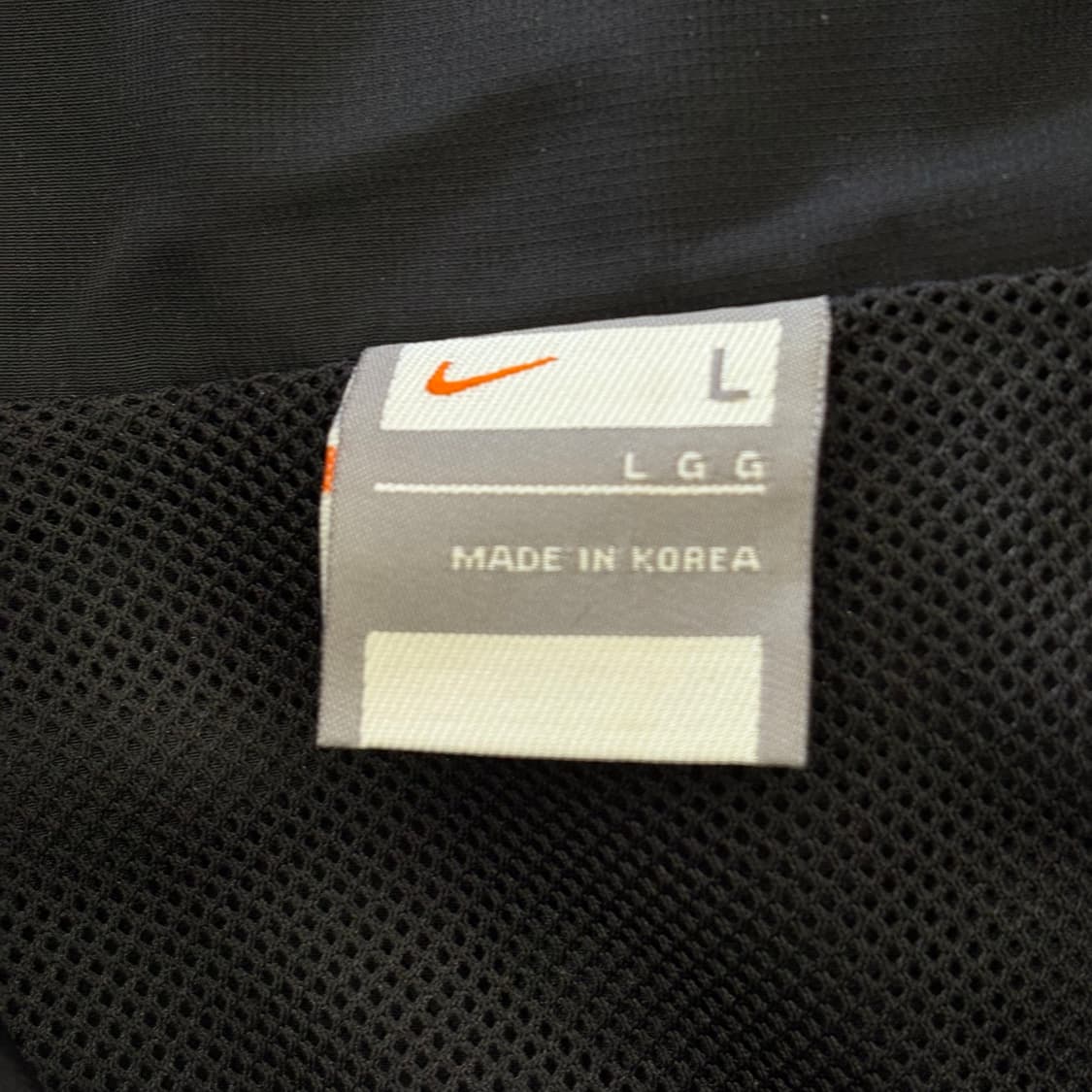 L 나이키 바르셀로나 레드 파이핑 블랙 바람막이 상품이미지4