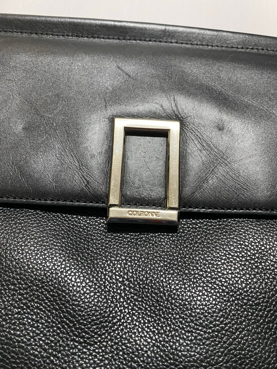 쿠론 보니타 아코디언 숄더백 블랙 가죽 상품이미지4