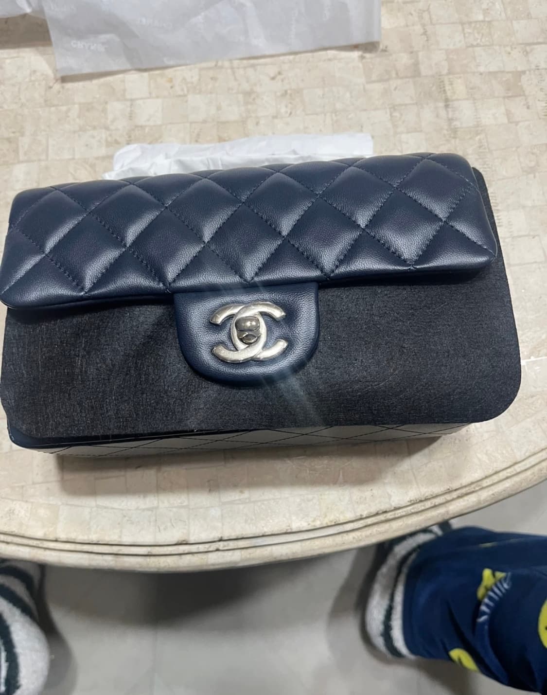 샤넬 클래식 램스킨 미니백 네이비 상품이미지1