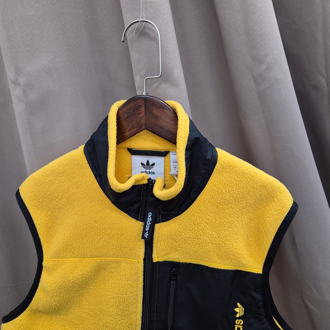 아디다스 노랑 플리스 조끼 S 상품이미지2